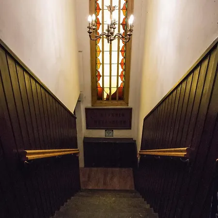 Flying Pig Downtown *