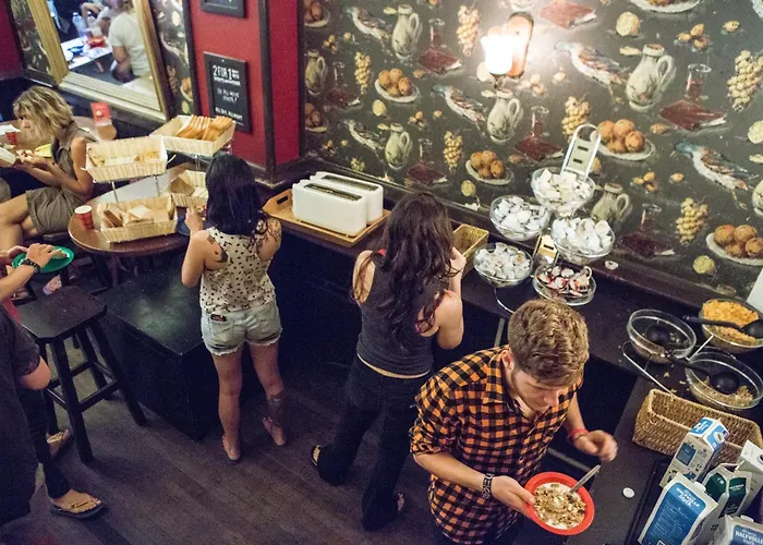 Flying Pig Downtown * Amsterdam