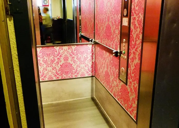 Hostel Flying Pig Downtown