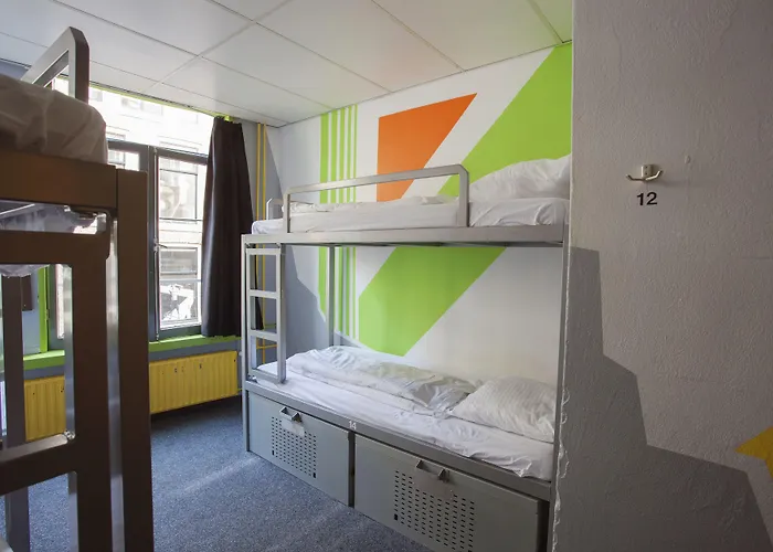 Hostel Flying Pig Downtown *