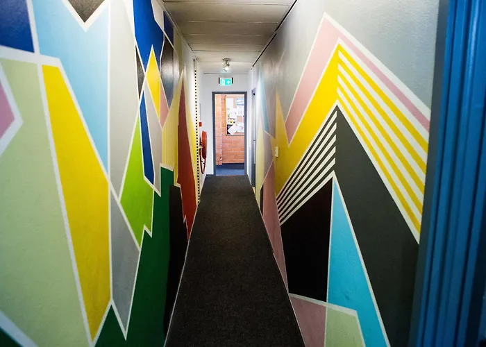 Flying Pig Downtown Hostel *