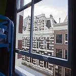 Hostel Flying Pig Downtown *