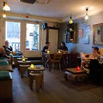 Hostel Flying Pig Downtown *