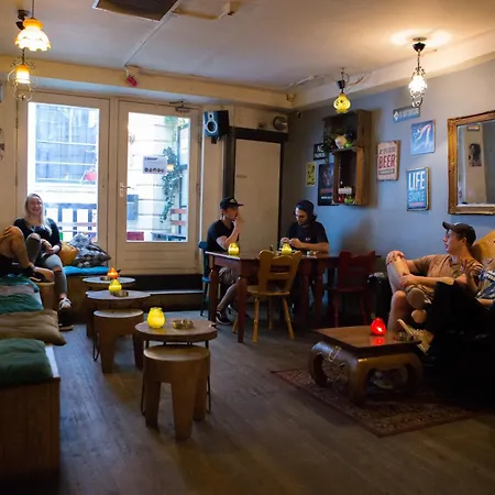 Hostel Flying Pig Downtown *